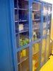 Шкаф для хранения расходных материалов с прозрачными дверками